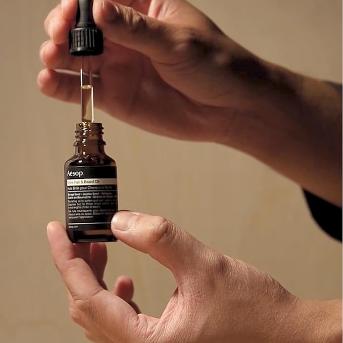 Aesop Shine Hair and Beard Oil | Moisture-Rich, Silicone-Free Oil for Full Beards and Hair | Softens Coarse Texture | No Greasy Buildup | Earthy Citrus Scent | 0.8 oz / 25 mL